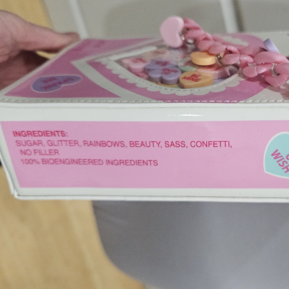 Unique Sweet Sugar Thrillz Say It With Candy Hearts Crossbody Bag Pink Purse New - Picture 8 of 15